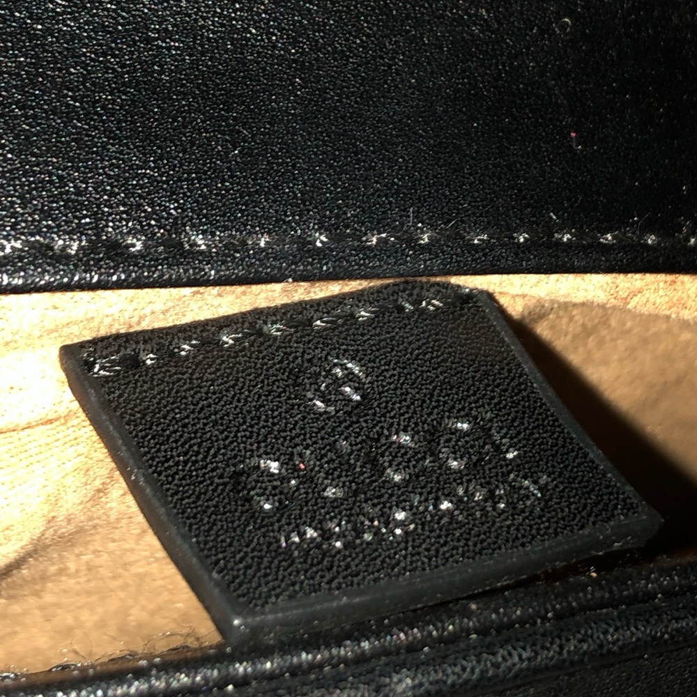 GUCCI Black Authentic Leather  Bag With Original Detachable Strap Like New - Picture 14 of 16